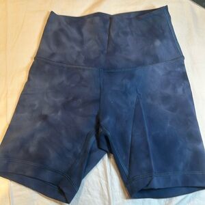 Lululemon Wunder Train Shorts, Size 6, Blue, Length 4’’